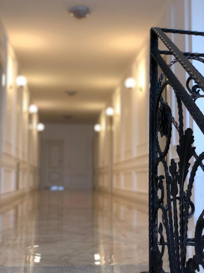 Titova Mitrovica Hotel Dardani מראה חיצוני תמונה