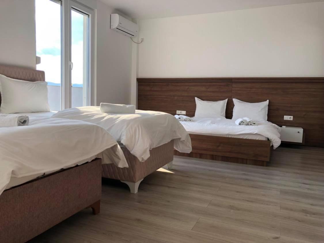 Titova Mitrovica Hotel Dardani מראה חיצוני תמונה