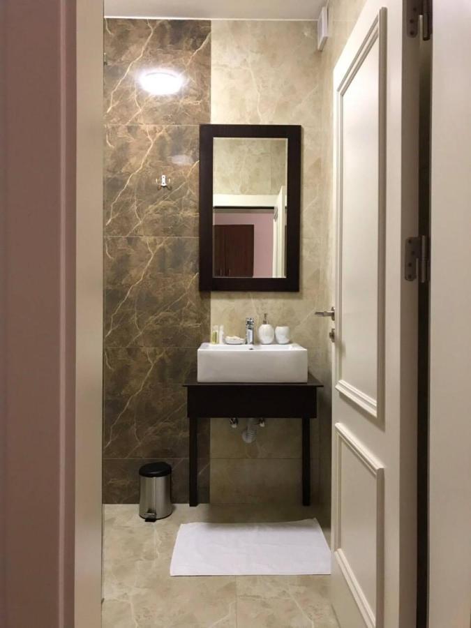 Titova Mitrovica Hotel Dardani מראה חיצוני תמונה