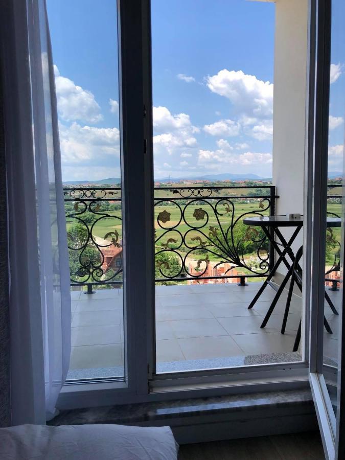 Titova Mitrovica Hotel Dardani מראה חיצוני תמונה