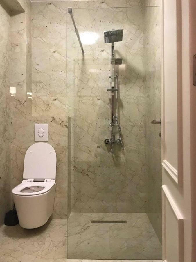 Titova Mitrovica Hotel Dardani מראה חיצוני תמונה